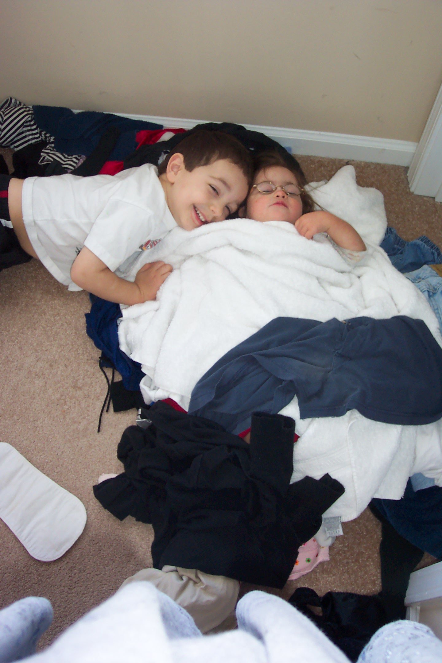 How Alex puts Julianna down for nap